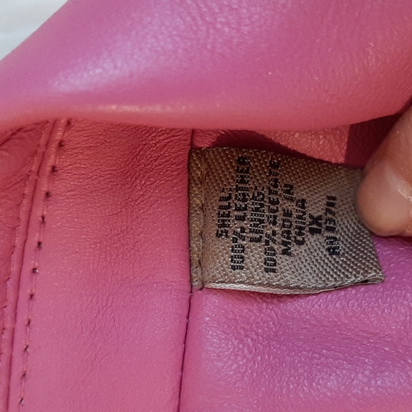 Women's Size 1X  i.e  Woman Pink 100% Leather Snap Closure Jacket  Like New - Picture 6 of 7